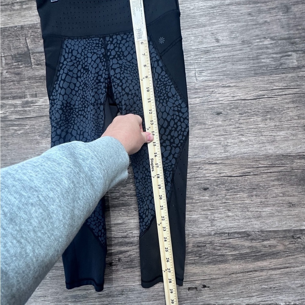 Athleta Black Patterned Leggings - Picture 4 of 8